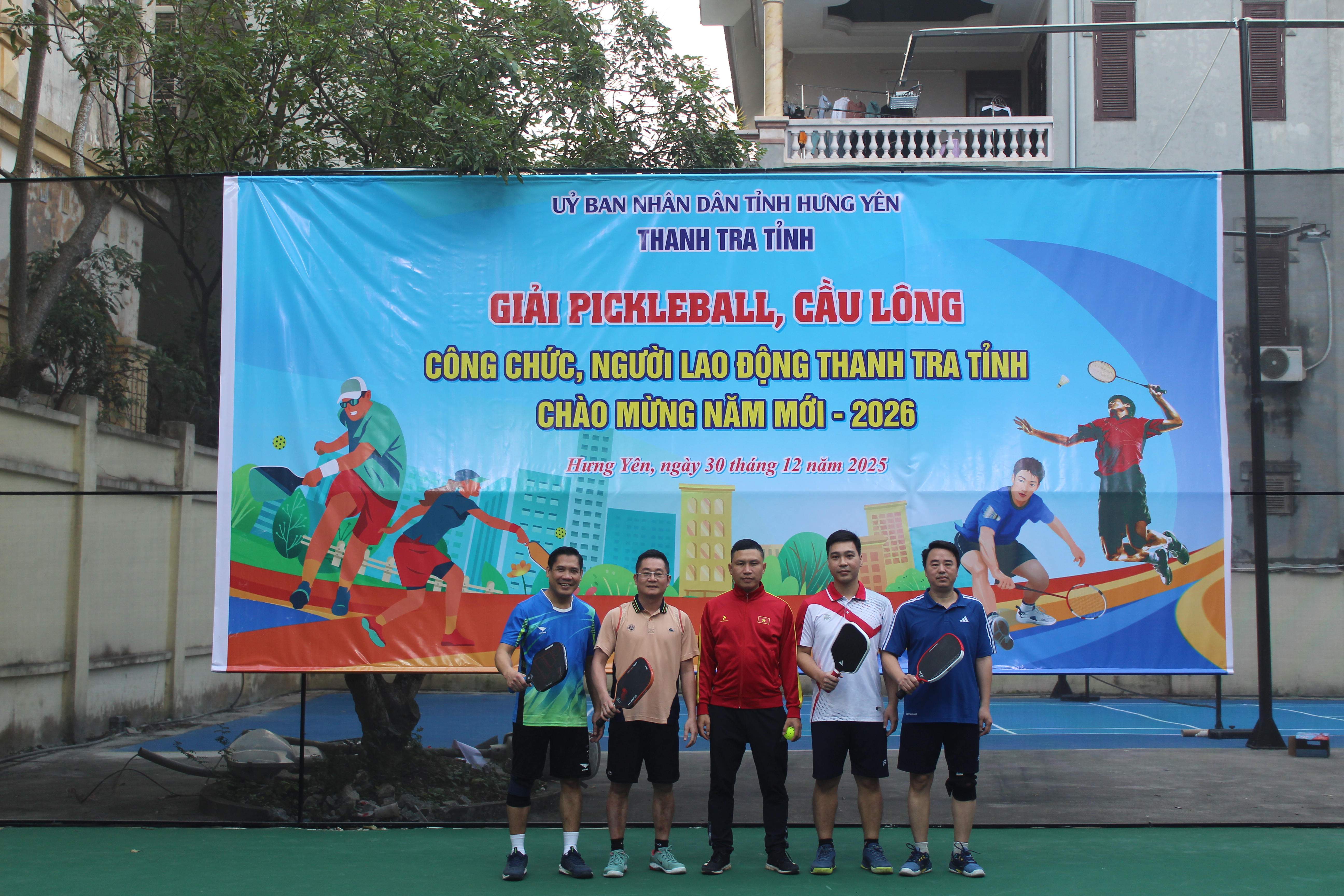 các vận động viên tham dự môn pickleball tham gia thi đấu